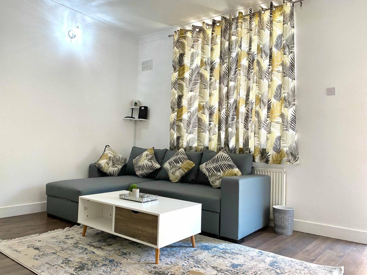 2 Bed Town Centre Nr Theatre Free Park Wi-Fi & Garden Aylesbury (Buckinghamshire) Exterior foto