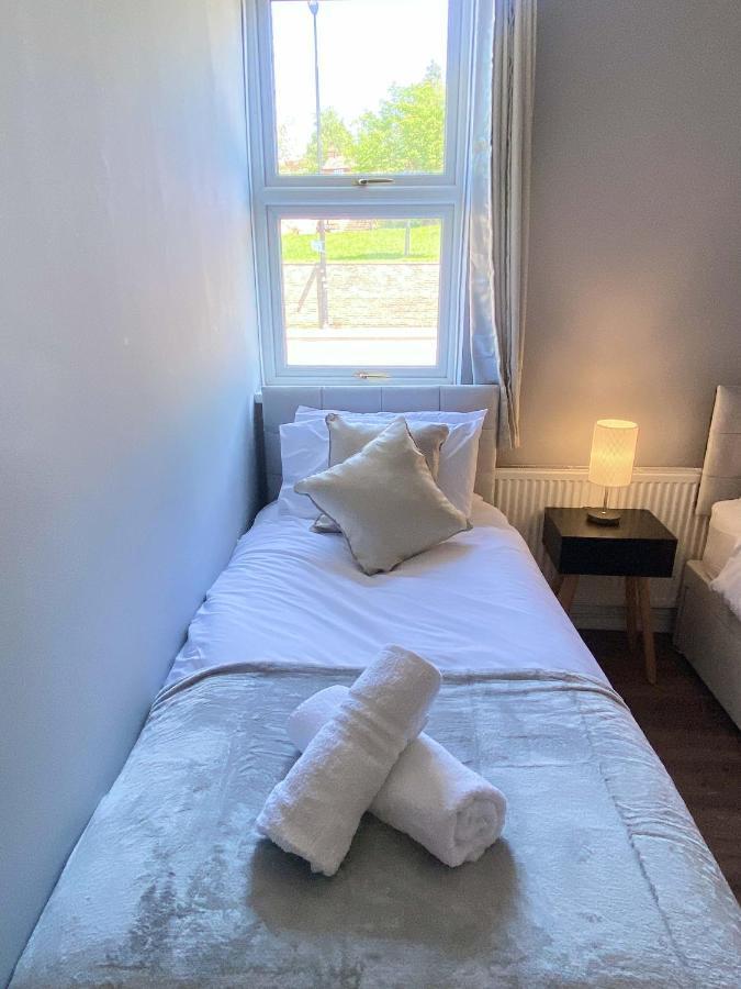2 Bed Town Centre Nr Theatre Free Park Wi-Fi & Garden Aylesbury (Buckinghamshire) Exterior foto