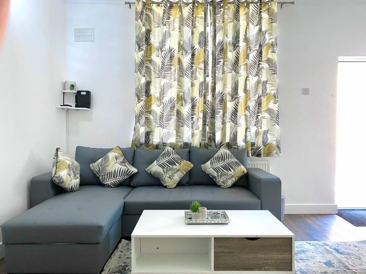 2 Bed Town Centre Nr Theatre Free Park Wi-Fi & Garden Aylesbury (Buckinghamshire) Exterior foto