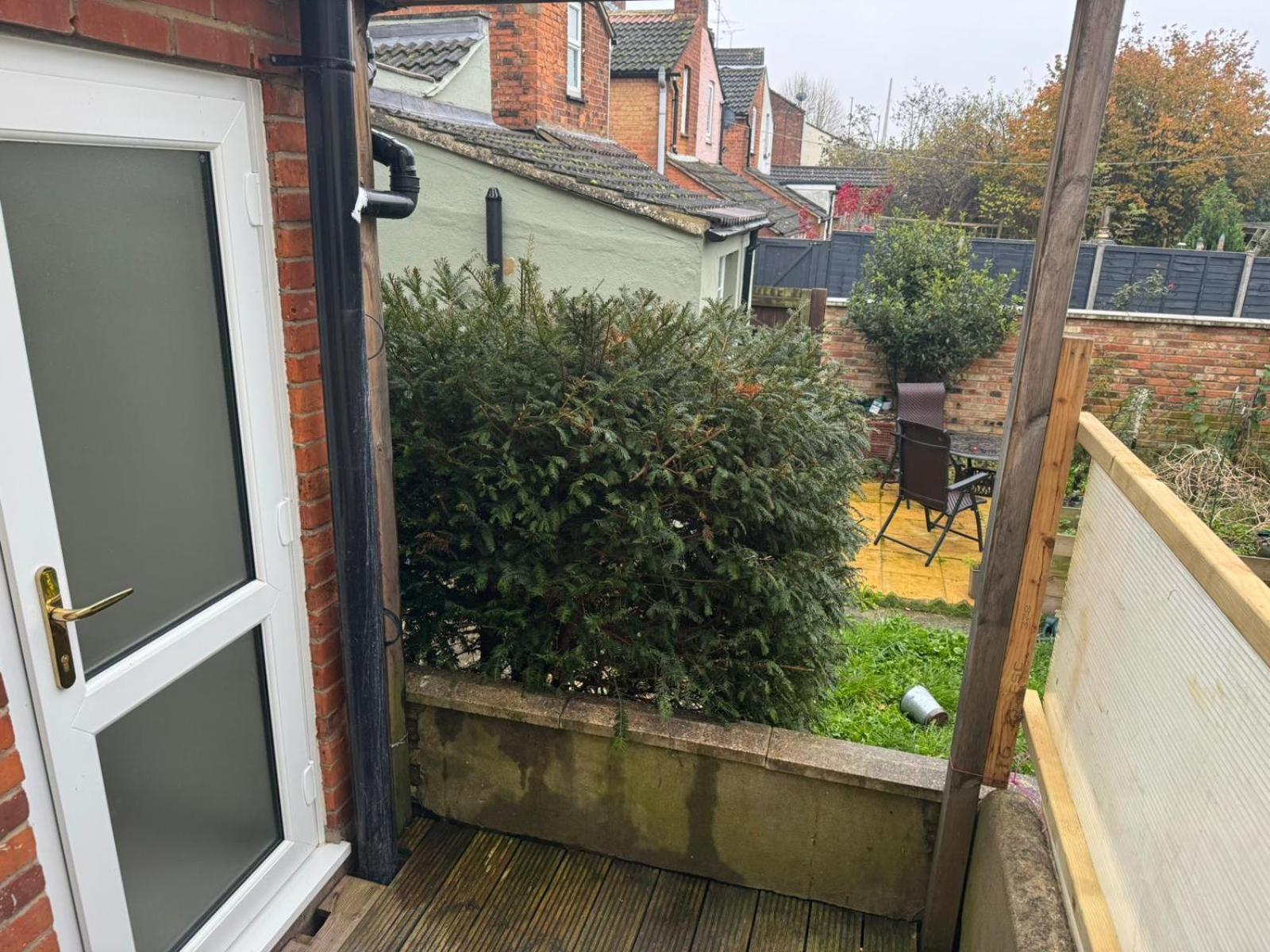 2 Bed Town Centre Nr Theatre Free Park Wi-Fi & Garden Aylesbury (Buckinghamshire) Exterior foto